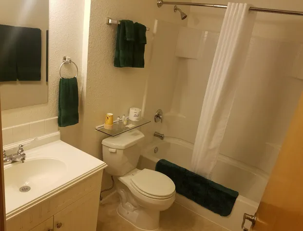 Eagle Bay Inn hotel detail image 2