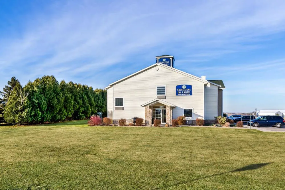 Cobblestone Inn & Suites - Vinton hotel hero