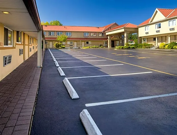 Skyview Motel hotel detail image 1