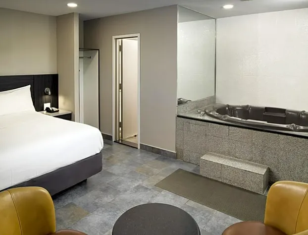 Skyview Motel hotel detail image 4