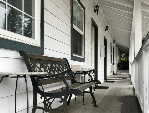 Sierra Mountain Inn hotel detail image 4