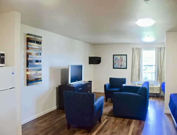 Stay Plus Extended Stay Suites hotel detail image 4