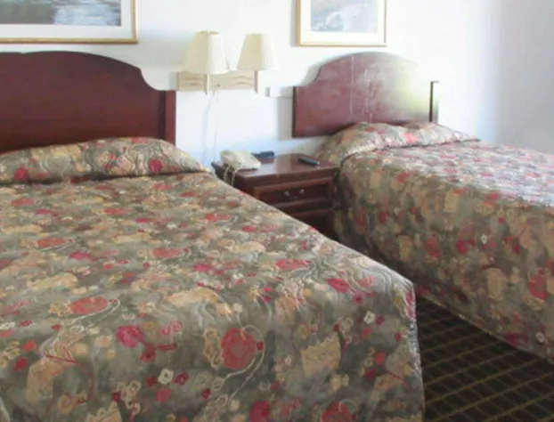 Econo Lodge Inn & Suites Orangeburg hotel detail image 2