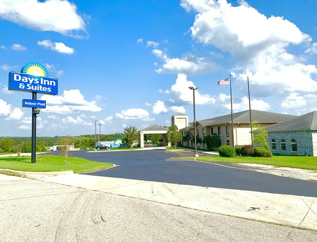 Days Inn & Suites by Wyndham Cuba hotel detail image 1