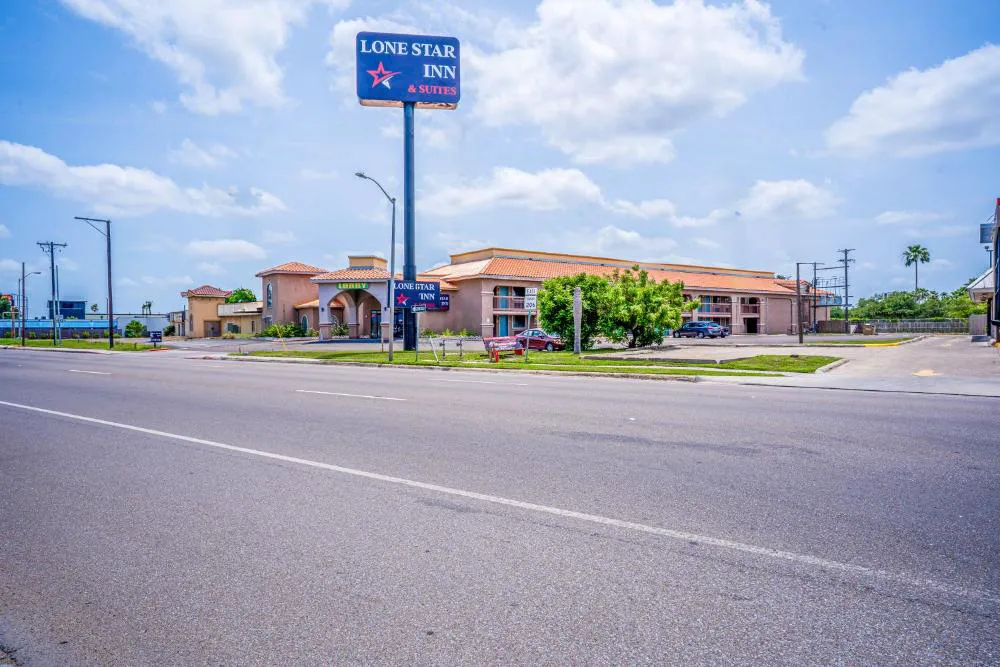 Lone Star Inn & Suites by OYO Harlingen TX hotel hero