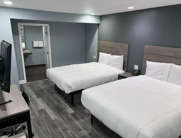 Surf City Inn and Suites hotel detail image 1