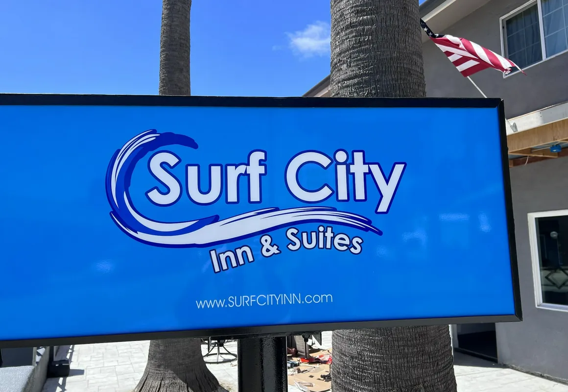 Surf City Inn and Suites hotel hero