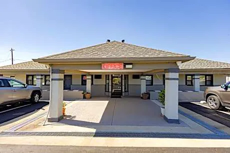 Budget Inn Columbus hotel detail image 2