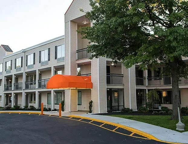 Baymont Inn and Suites by Wyndham Columbus / Near OSU hotel detail image 1