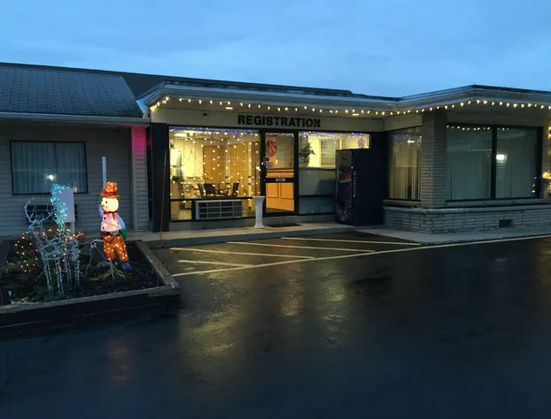 Budget Inn Williamsville hotel detail image 1