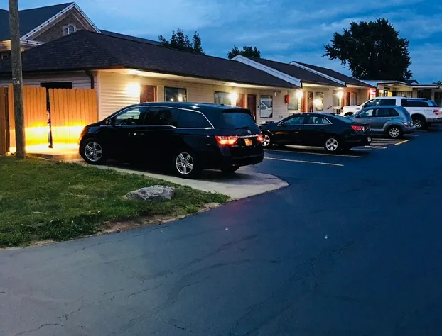 Budget Inn Williamsville hotel detail image 2