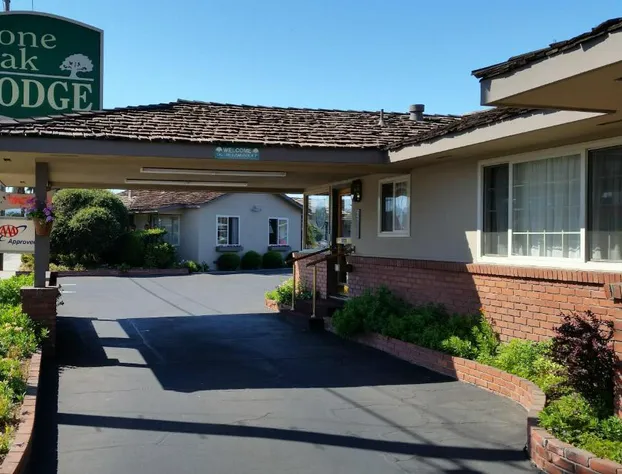 Lone Oak Lodge hotel detail image 4