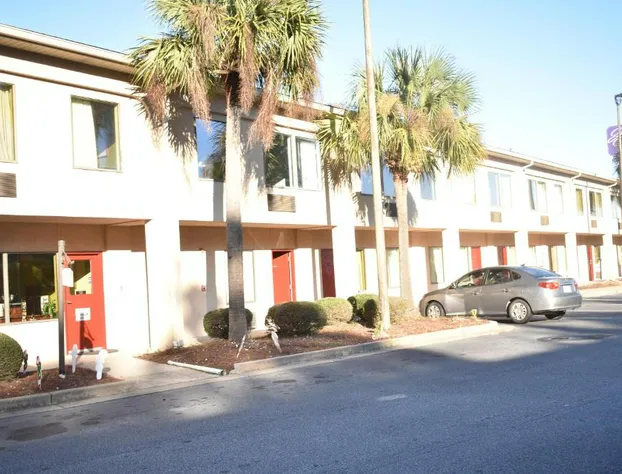 Guest Cottages & Suites Brunswick GA hotel detail image 3