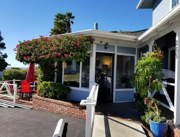 Pleasant Inn hotel detail image 2