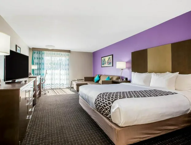 La Quinta Inn & Suites by Wyndham Pomona hotel detail image 3