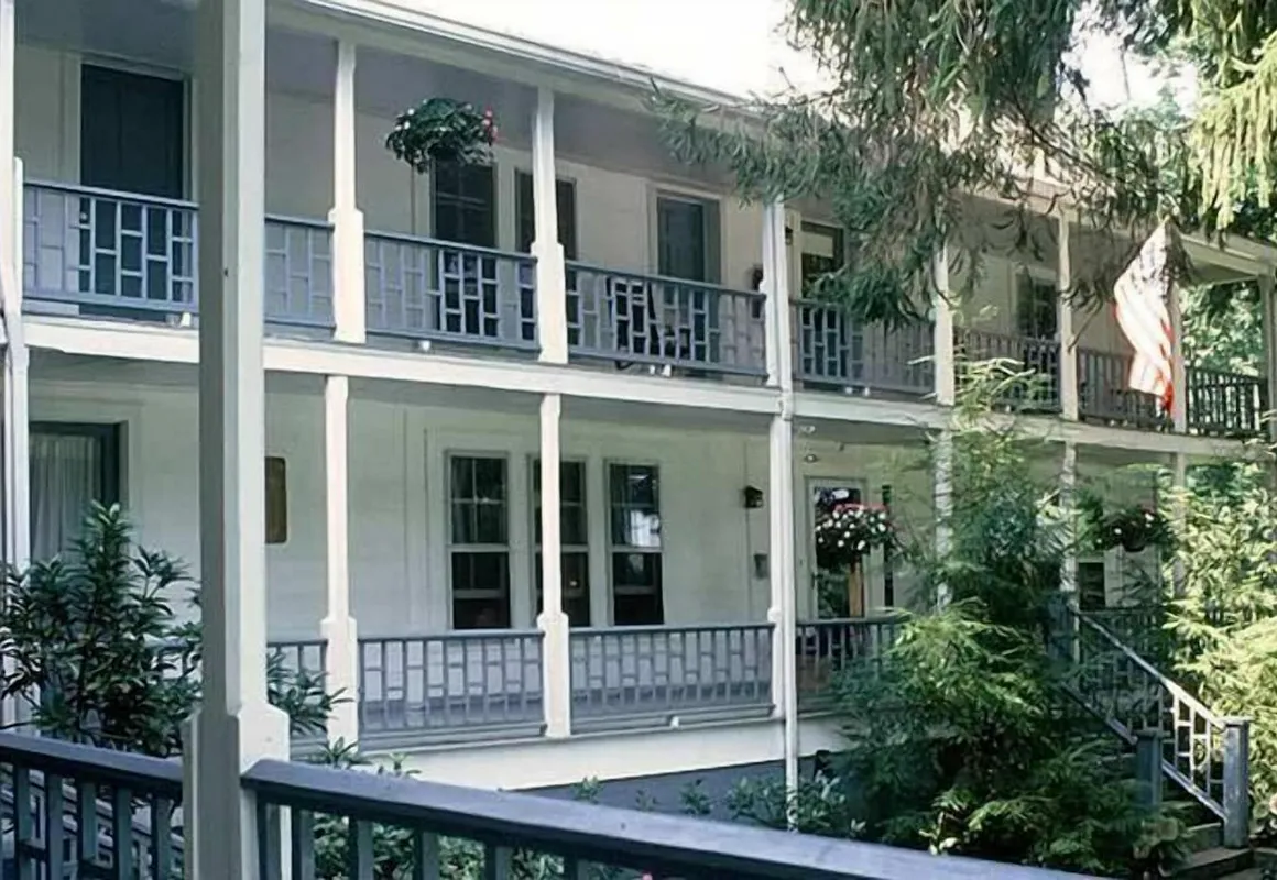 The York House Inn hotel hero