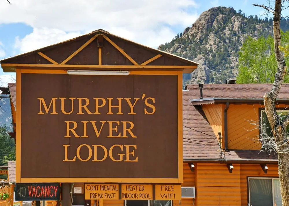 Murphy's River Lodge hotel hero