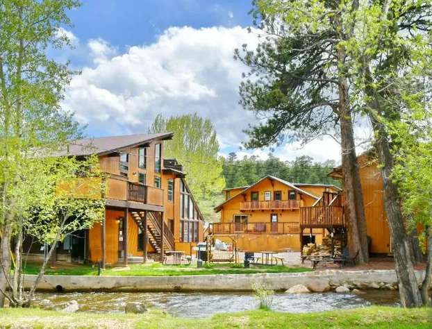 Murphy's River Lodge hotel detail image 2