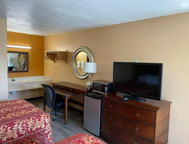Deluxe Inn hotel detail image 3