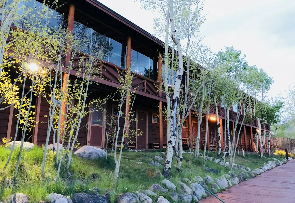Grand Lake Lodge hotel hero