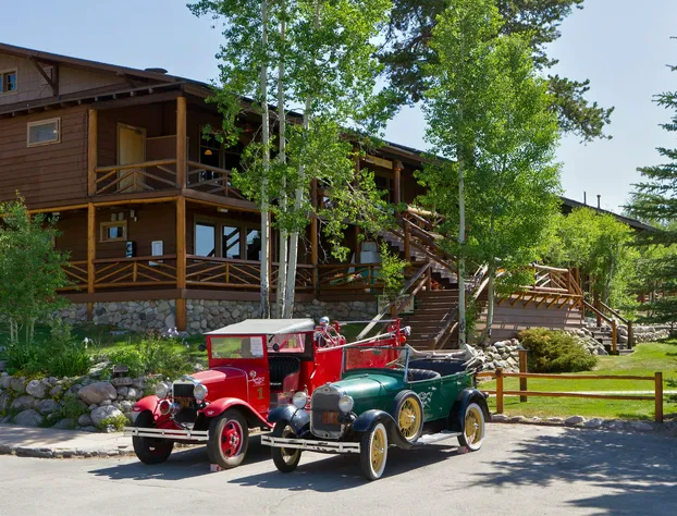 Grand Lake Lodge hotel detail image 4