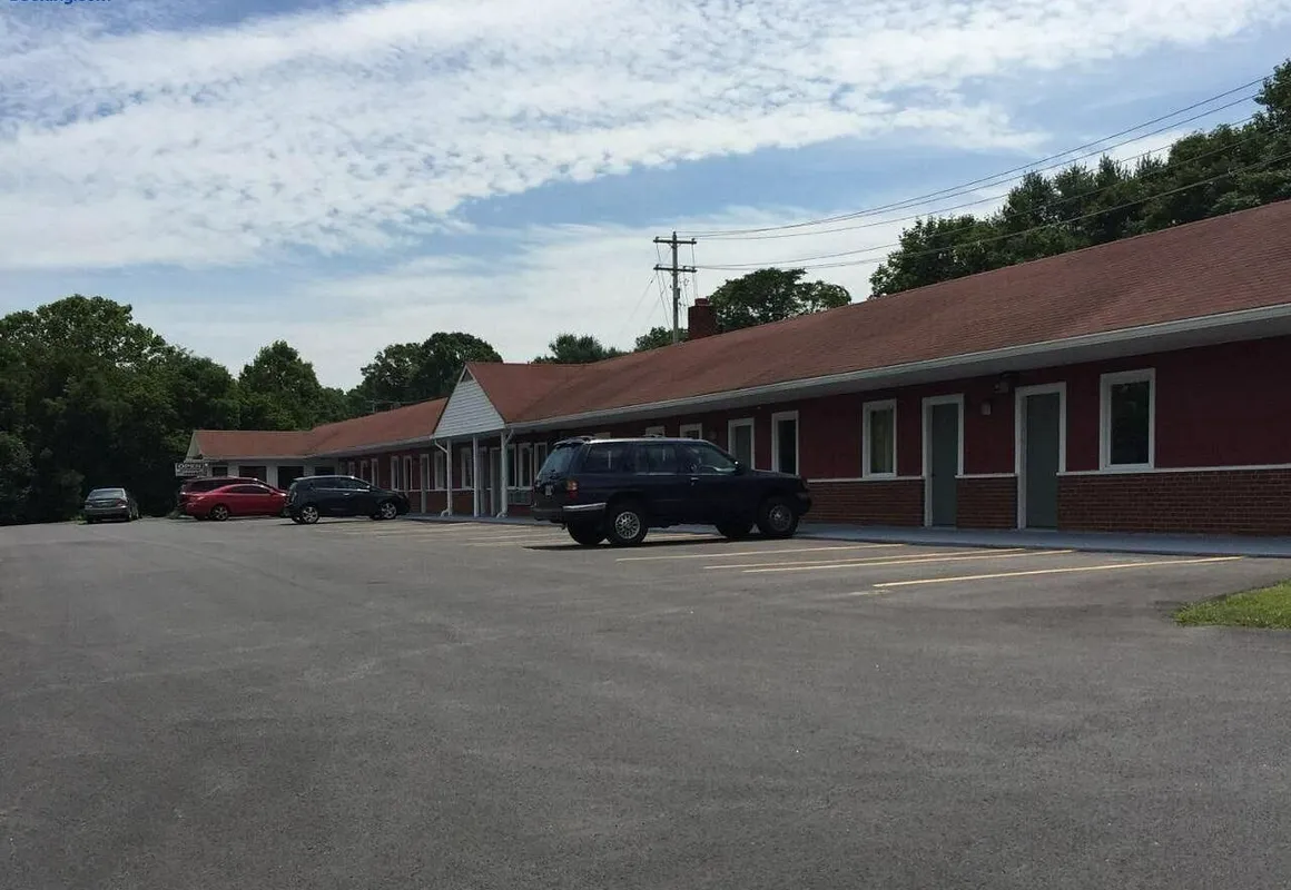 Budget Inn Mount Airy hotel hero