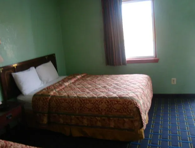 Budget Inn Mount Airy hotel detail image 2