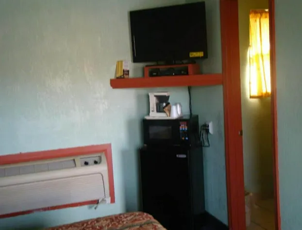 Budget Inn Mount Airy hotel detail image 4