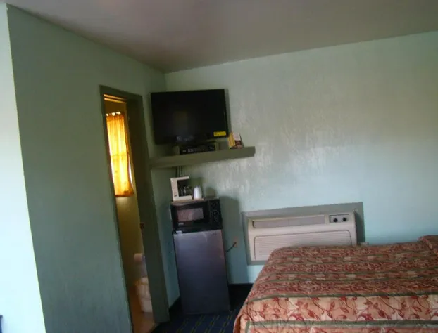 Budget Inn hotel detail image 3