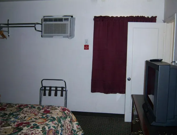 Shasta Dam Motel hotel detail image 2