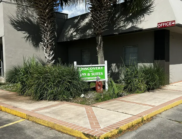 Discovery Inn hotel detail image 1