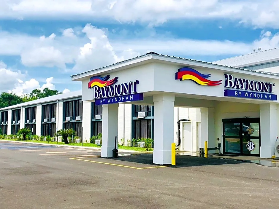 Baymont Inn & Suites by Wyndham Hammond hotel hero