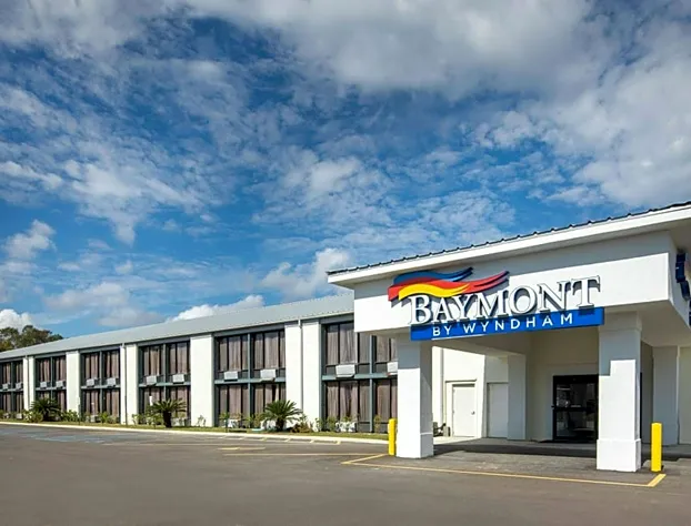 Baymont Inn & Suites by Wyndham Hammond hotel detail image 1