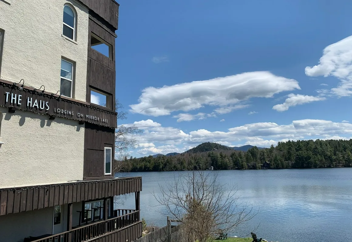 The Haus on Mirror Lake hotel hero