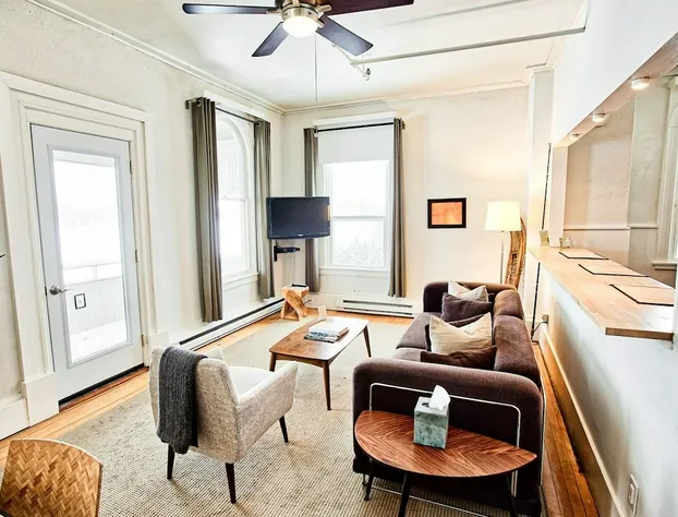 The Haus on Mirror Lake hotel detail image 3