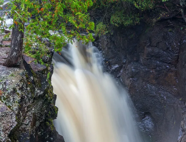 Cascade Lodge hotel detail image 3