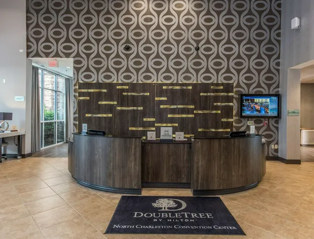 DoubleTree by Hilton North Charleston - Convention Center hotel detail image 4