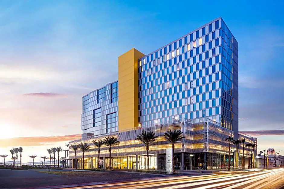 Springhill Suites San Diego Downtown/Bayfront hotel hero
