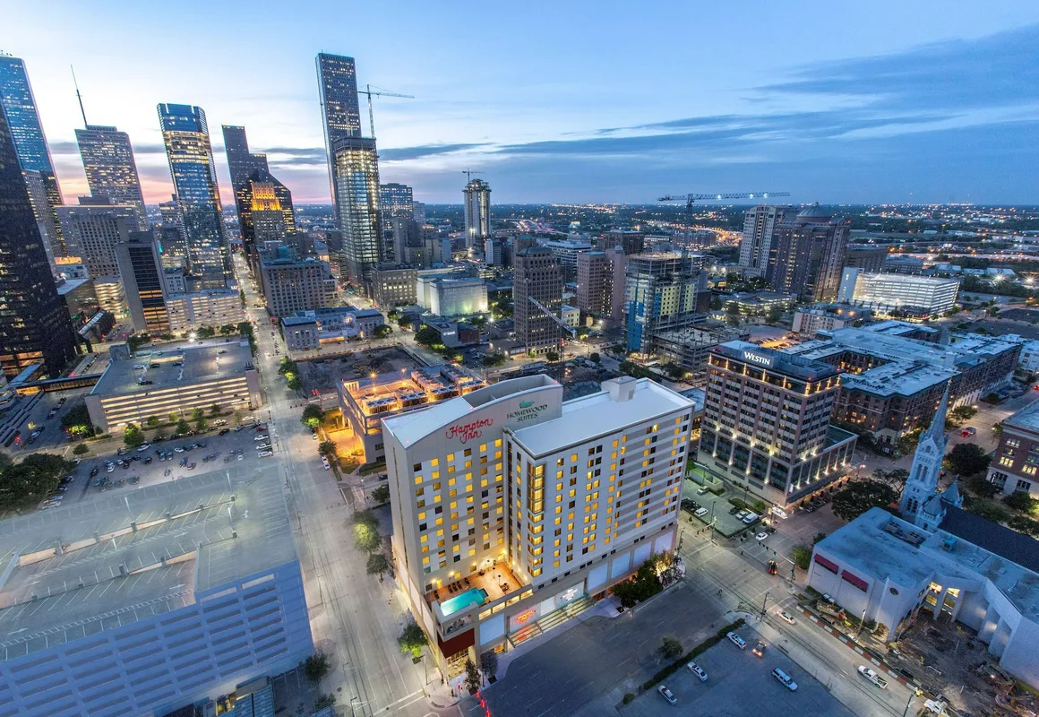 Hampton Inn Houston Downtown hotel hero