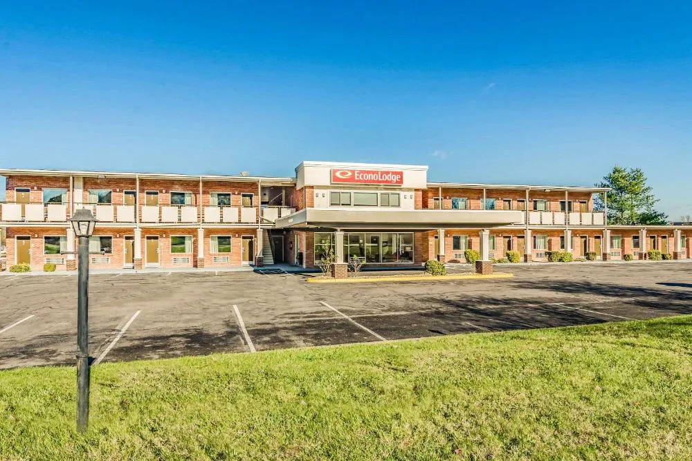 Econo Lodge Lexington Downtown near I-81 hotel hero