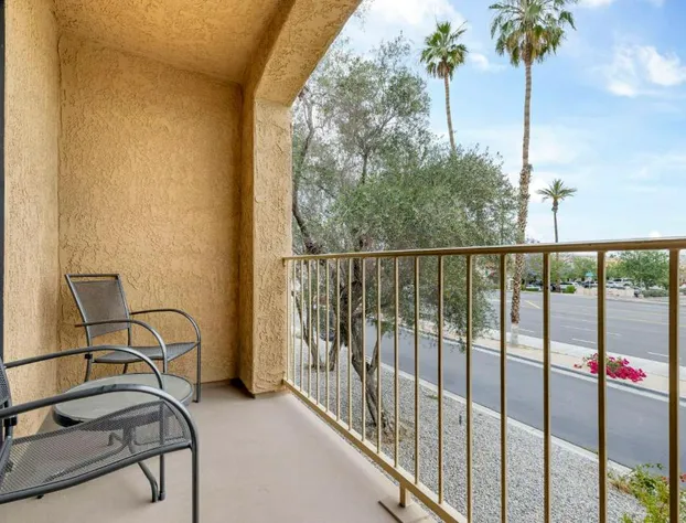 Best Western Plus Palm Desert Resort hotel detail image 3