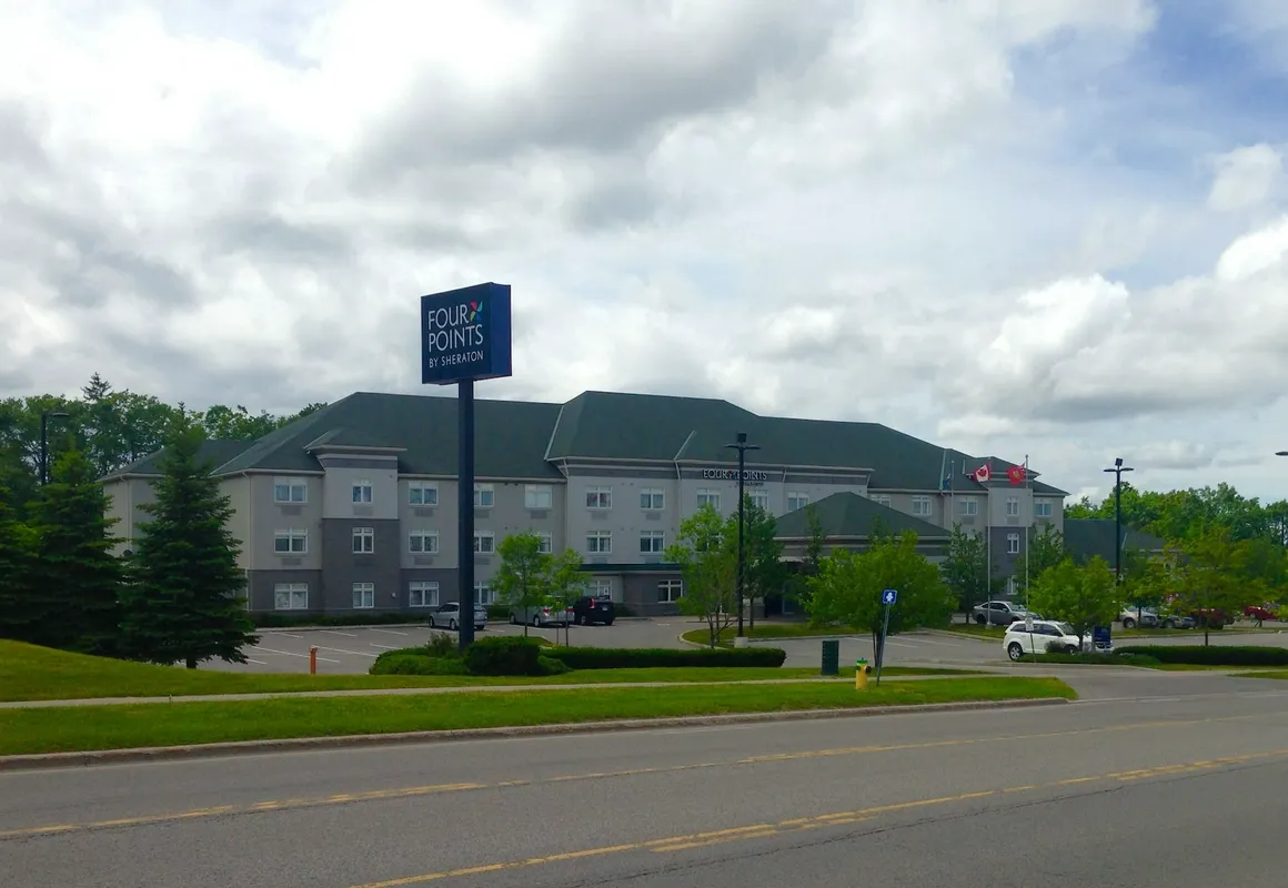 Four Points by Sheraton Barrie hotel hero