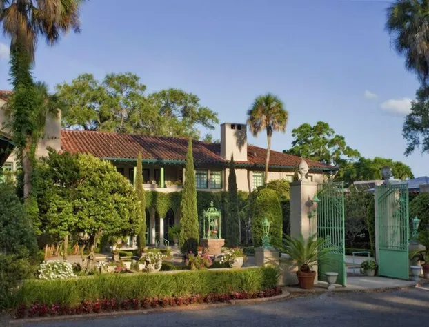 Club Continental hotel detail image 1