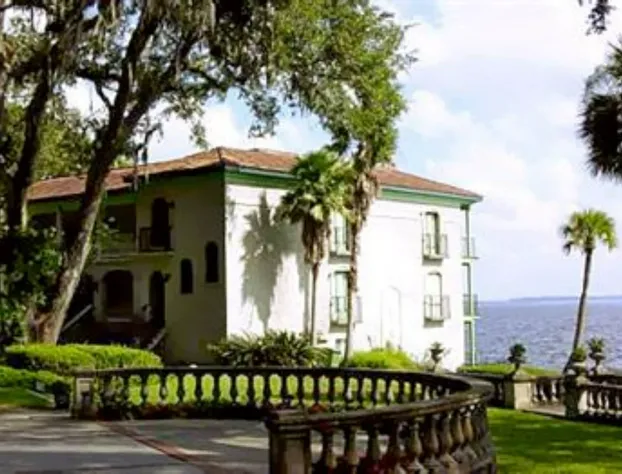 Club Continental hotel detail image 2