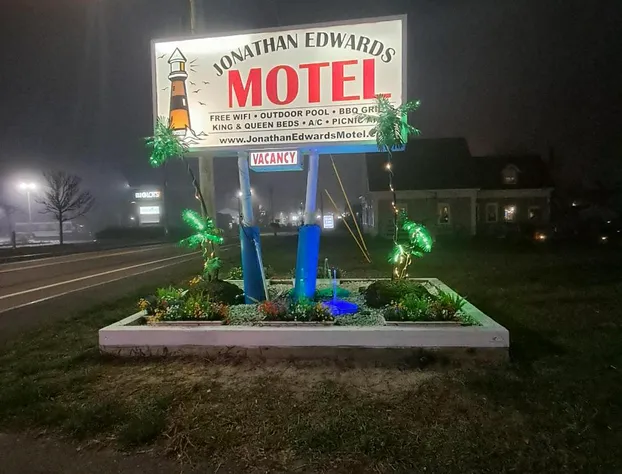 Jonathan Edwards Motel hotel detail image 3