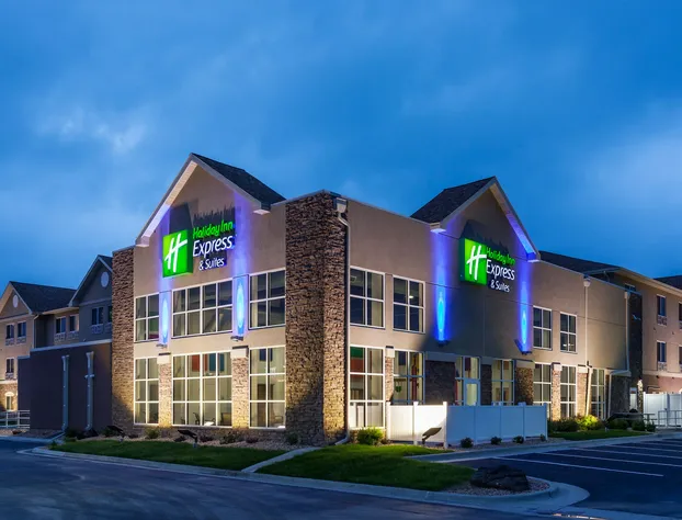 Holiday Inn Express Hotel & Suites Rapid City by IHG hotel detail image 1