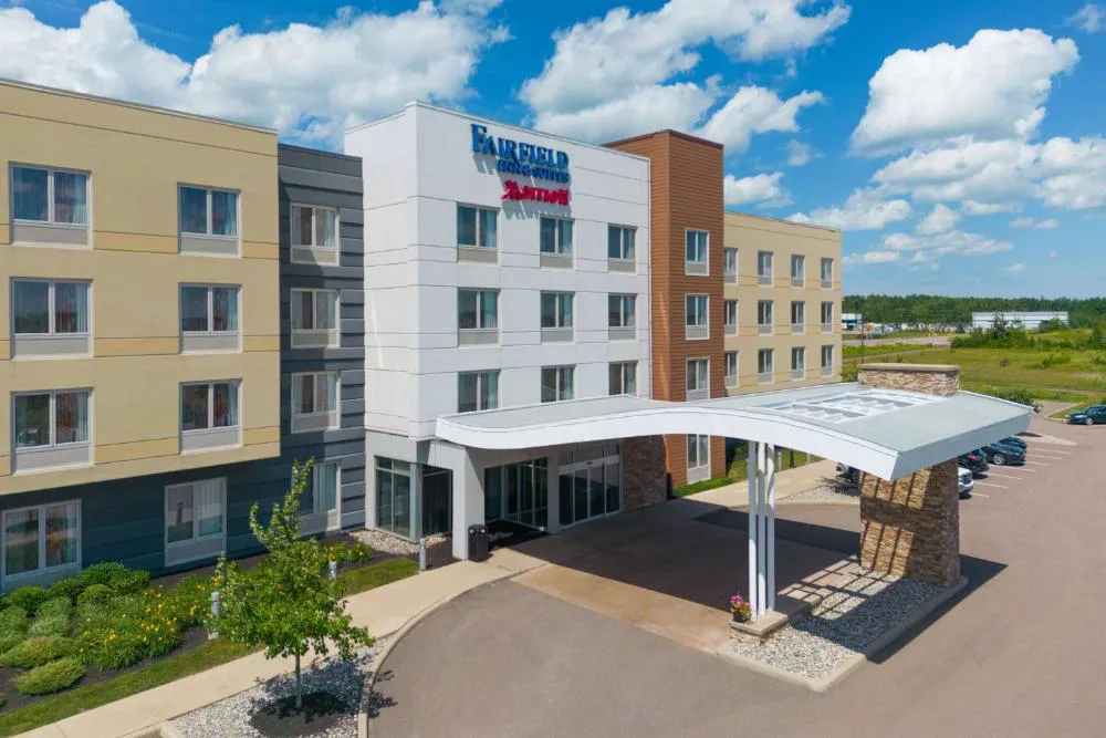 Fairfield Inn & Suites by Marriott Moncton hotel hero