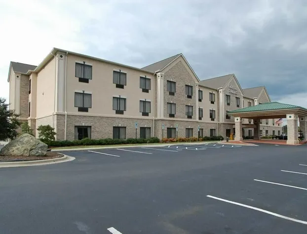 Quality Suites Graham - Burlington South hotel detail image 4