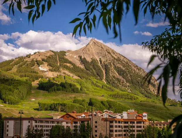 Grand Lodge Crested Butte hotel detail image 2