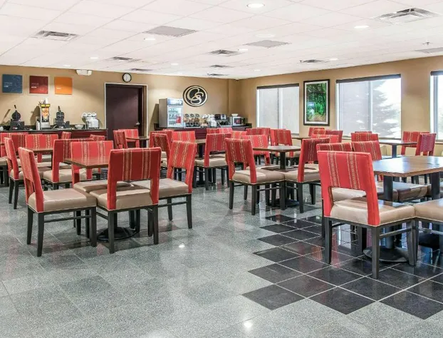 Comfort Suites Wixom - Novi hotel detail image 4